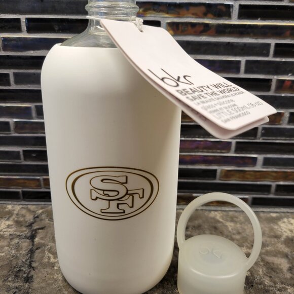 NEW BKR GLASS WATER BOTTLE 2015 SAN FRANCISCO 49ERS “WINTER” 16 OZ RETIRED YOGA - Picture 6 of 11